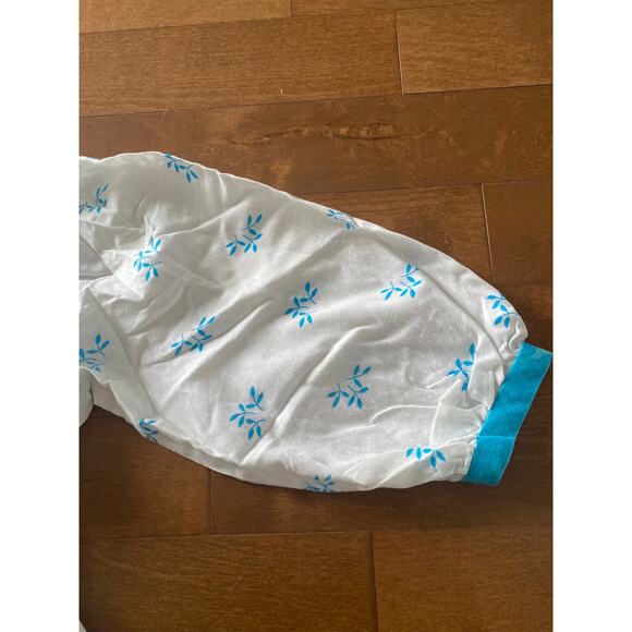 American Vintage Handmade top , white with blue flowers size small - Picture 10 of 12